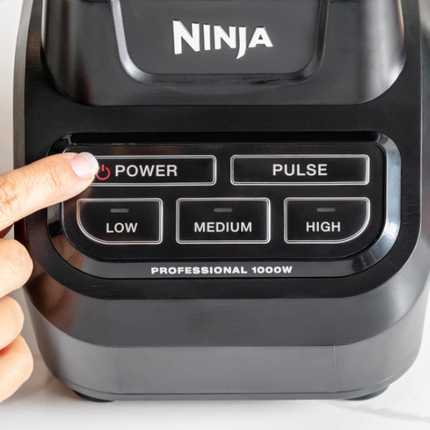 Licuadora Profesional Ninja BL710WM 2.1L 1000W 4 Velocidades Vaso Tritan Negra